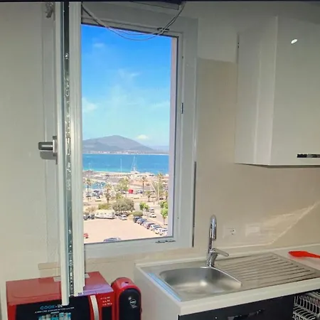 Attico Vista Mare 아파트 *